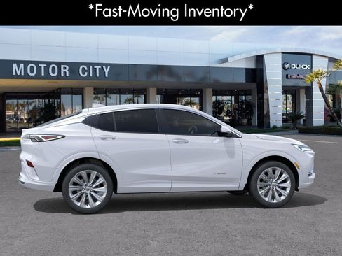 New 2026 Buick Envista Avenir image 3