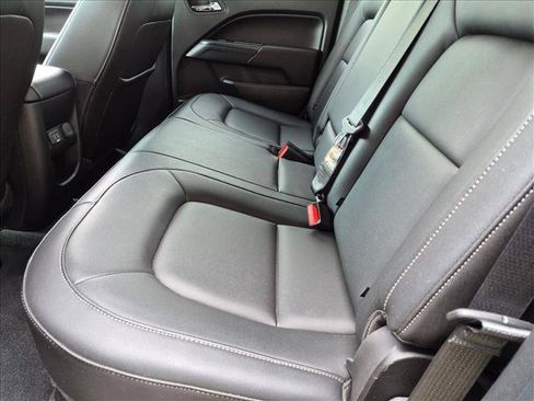 Used 2019 Chevrolet Colorado ZR2 w/ ZR2 Midnight Special Edition AWD/4WD image 18