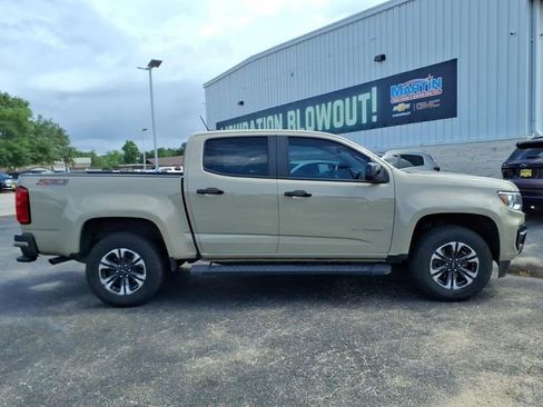 Used 2022 Chevrolet Colorado Z71 AWD/4WD image 4