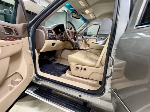 Used 2013 GMC Sierra 2500 SLT w/ SLT Convenience Package image 20