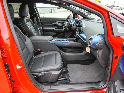 Used 2024 Chevrolet Equinox EV LT AWD/4WD image 19