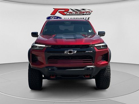 Used 2025 Chevrolet Colorado ZR2 w/ Technology Package AWD/4WD image 8