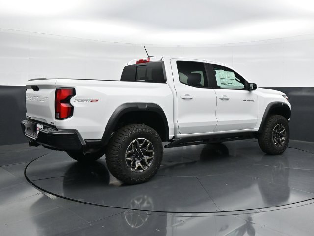 New 2026 Chevrolet Colorado ZR2 w/ Technology Package AWD/4WD image 2