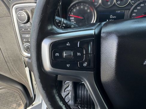 Used 2020 Chevrolet Silverado 1500 LT w/ Convenience Package image 19