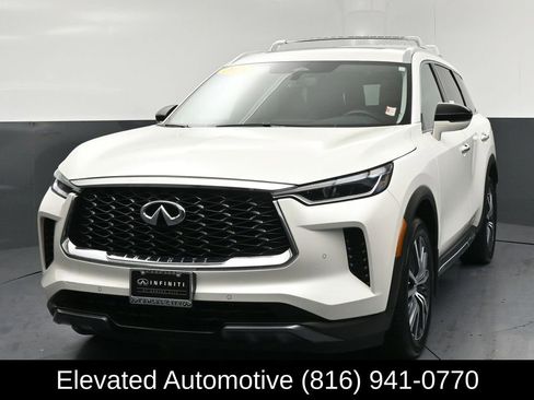 Used 2025 INFINITI QX60 Sensory AWD/4WD image 3