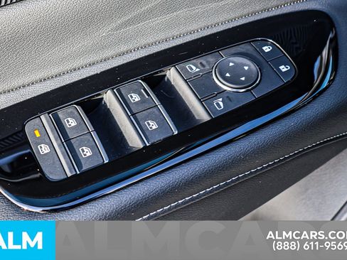 Certified 2025 Nissan Murano SV image 45