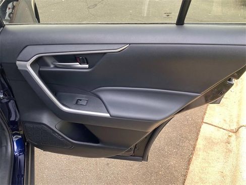 Used 2023 Toyota RAV4 XLE image 33