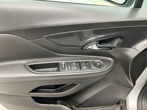 Used 2022 Buick Encore Preferred w/ Safety Package AWD/4WD image 20