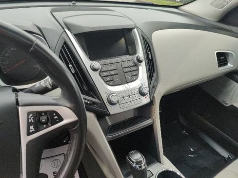 Used 2016 Chevrolet Equinox LTZ w/ Enhanced Convenience Package FWD image 29