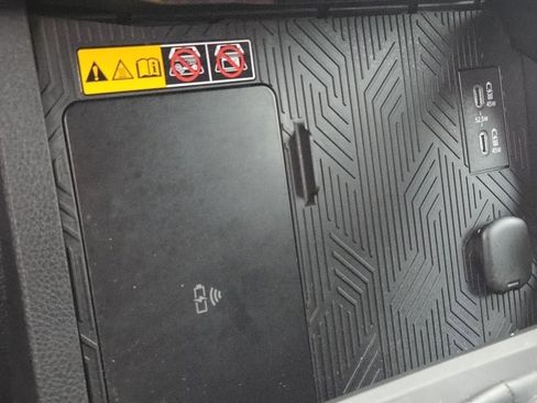 Used 2025 Toyota Tacoma SR5 w/ SR5 Upgrade Package image 12