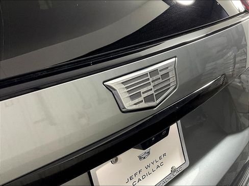 Certified 2025 Cadillac Escalade Sport Platinum w/ LPO, ONYX Package AWD/4WD image 24