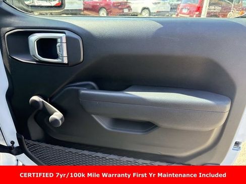 Used 2024 Jeep Wrangler Sport AWD/4WD image 9