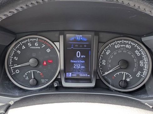 Used 2021 Toyota Tacoma TRD Sport RWD image 28