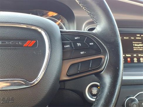 Used 2022 Dodge Charger SXT image 18