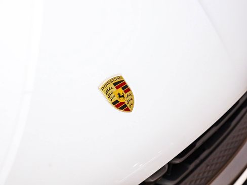 Used 2025 Porsche Macan Turbo image 13