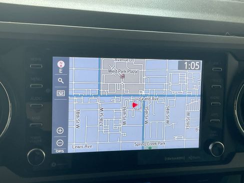 Used 2023 Toyota Tacoma TRD Off-Road image 18