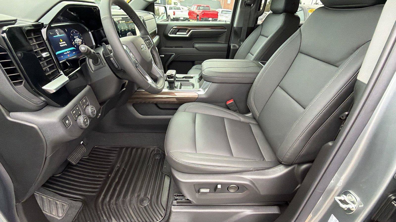 New 2026 Chevrolet Silverado 1500 RST w/ Convenience Package II AWD/4WD image 16