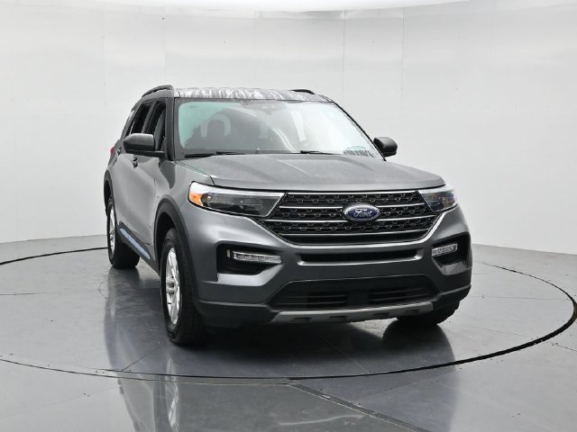 Certified 2024 Ford Explorer XLT w/ Equipment Group 202A AWD/4WD image 5