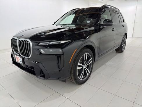 Used 2026 BMW X7 xDrive40i w/ Executive Package image 1