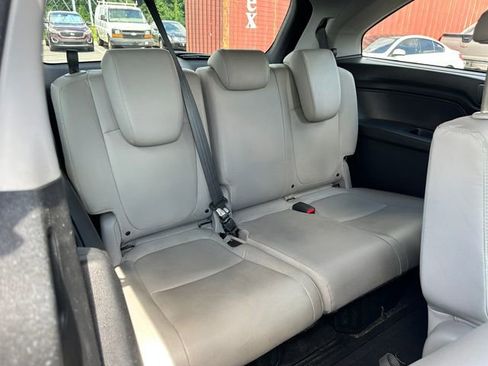 Used 2018 Honda Odyssey EX-L image 29