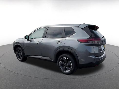 Used 2025 Nissan Rogue SV FWD image 10