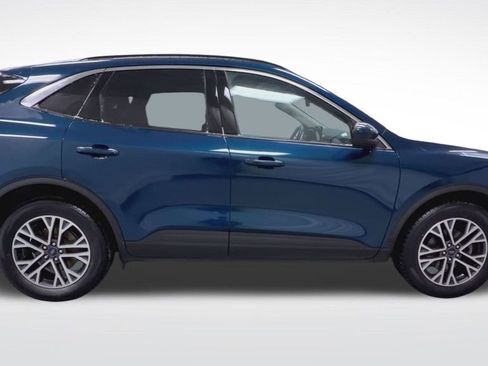 Used 2020 Ford Escape SEL image 9