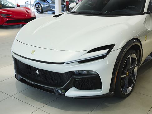 Used 2023 Ferrari Purosangue AWD/4WD image 47
