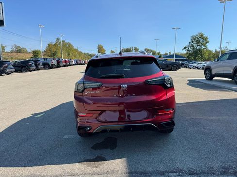 Used 2025 Buick Encore GX Avenir w/ Avenir Technology Package image 4
