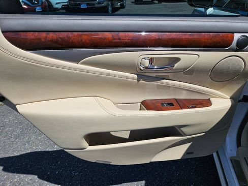 Used 2014 Lexus LS 460 L AWD/4WD image 13