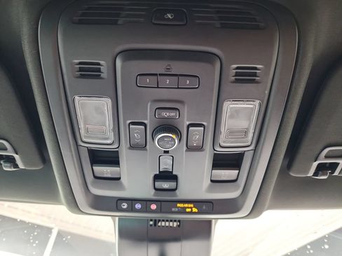 Used 2023 GMC Yukon XL Denali Ultimate AWD/4WD image 36