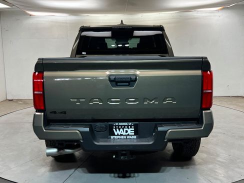 New 2026 Toyota Tacoma TRD Off-Road AWD/4WD image 4