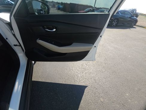 Used 2025 Honda Accord SE image 31