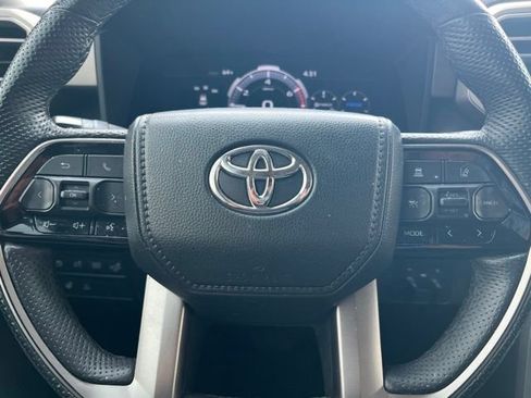 Used 2023 Toyota Sequoia SR5 w/ SR5 Premium Package AWD/4WD image 20