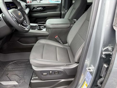Used 2026 Chevrolet Tahoe LS AWD/4WD image 21