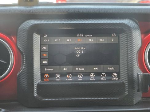 Used 2020 Jeep Wrangler Unlimited Rubicon w/ LED Lighting Group AWD/4WD image 13