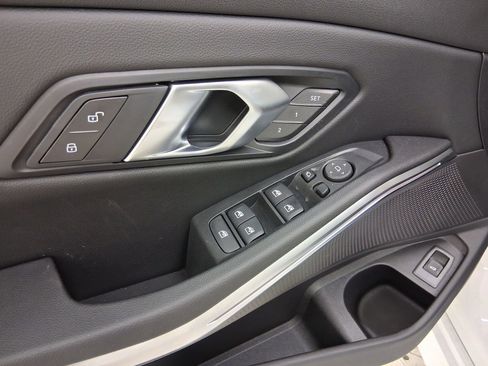 New 2026 BMW 330i Sedan w/ Convenience Package image 21