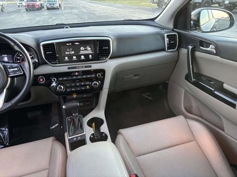 Used 2021 Kia Sportage EX image 32