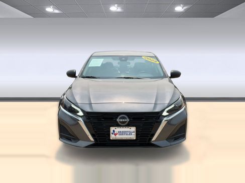 Used 2025 Nissan Altima 2.5 SV FWD image 6