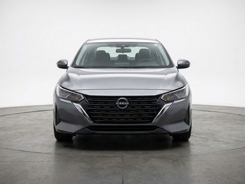 Used 2025 Nissan Sentra S image 2