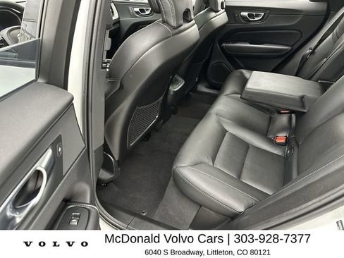 Certified 2025 Volvo XC60 B5 Plus AWD/4WD image 23