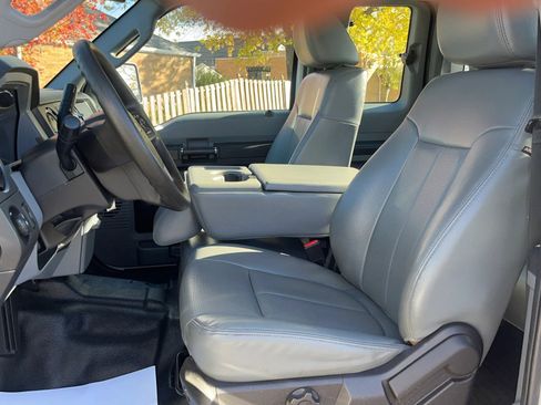 Used 2016 Ford F250 XL w/ Power Equipment Group image 5