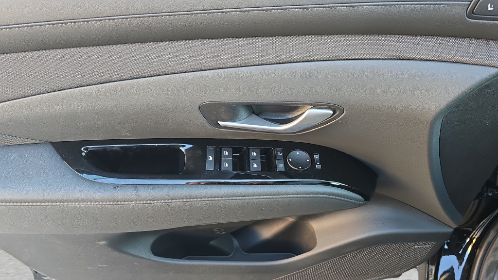 New 2026 Hyundai Tucson Limited AWD/4WD image 16