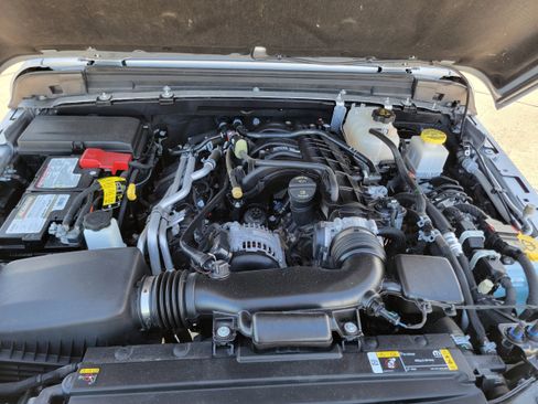 Used 2023 Jeep Gladiator Overland image 31