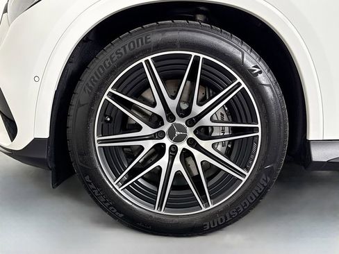 Used 2025 Mercedes-Benz GLC 43 AMG 4MATIC image 31