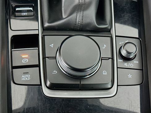 Used 2024 MAZDA MAZDA3 s image 26