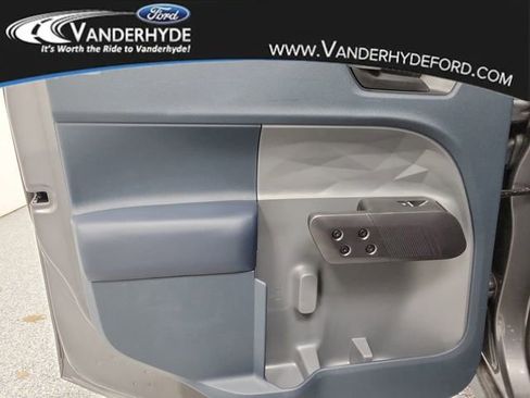 New 2025 Ford Maverick Lariat w/ Black Appearance Package image 10