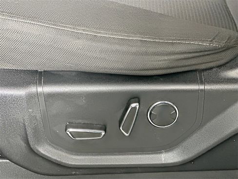 Used 2016 Ford F150 XLT w/ Equipment Group 302A Luxury image 22