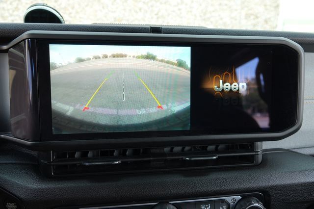 Used 2025 Jeep Wrangler Unlimited Sport AWD/4WD image 19