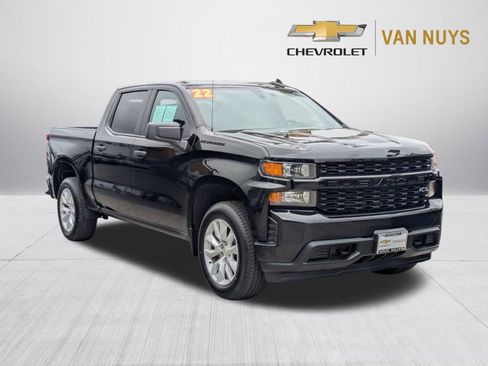 Used 2022 Chevrolet Silverado 1500 Custom w/ LPO, Dark Essentials Package RWD image 3