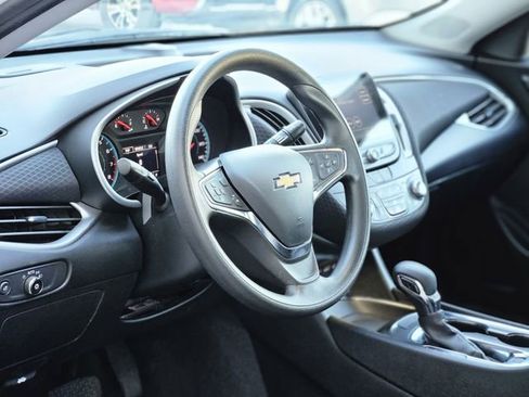 Used 2023 Chevrolet Malibu LT image 12